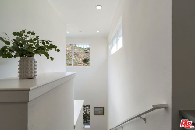 12868 S Seaglass Circle W, Los Angeles, CA 90094