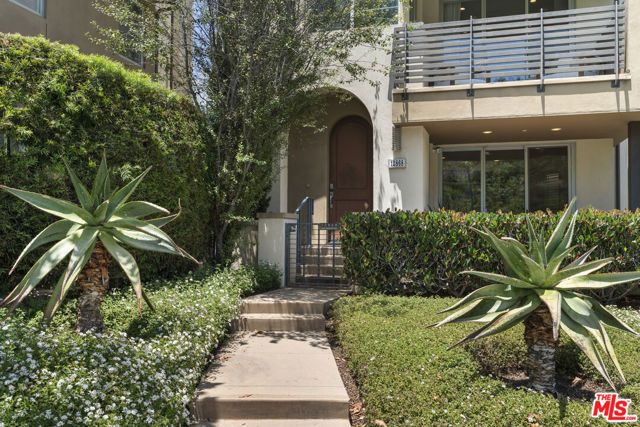 12868 S Seaglass Circle W, Los Angeles, CA 90094