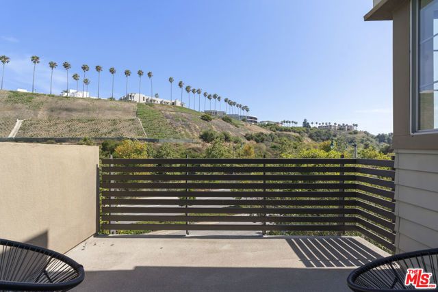 12868 S Seaglass Circle W, Los Angeles, CA 90094