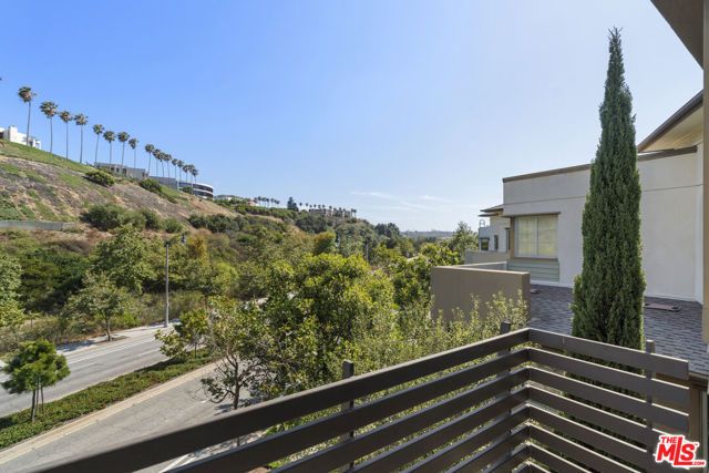 12868 S Seaglass Circle W, Los Angeles, CA 90094