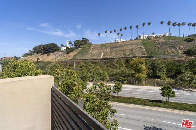 12868 S Seaglass Circle W, Los Angeles, CA 90094