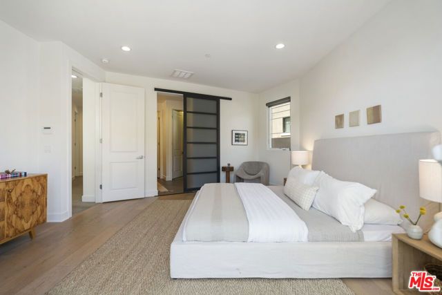 12868 S Seaglass Circle W, Los Angeles, CA 90094