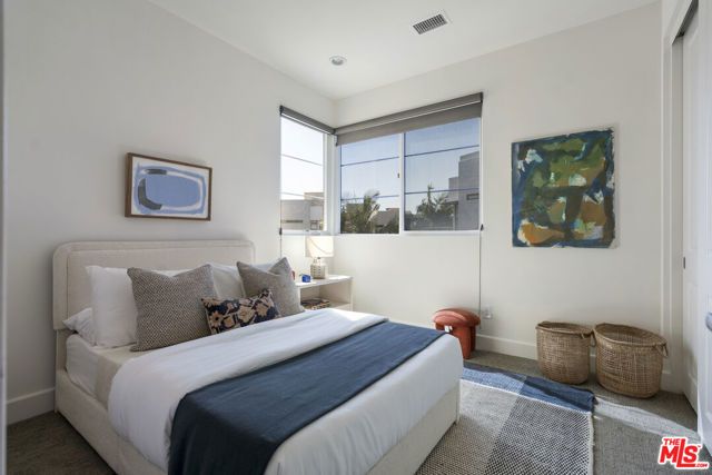 12868 S Seaglass Circle W, Los Angeles, CA 90094