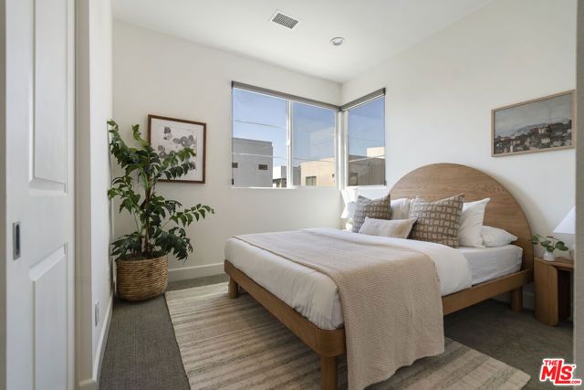 12868 S Seaglass Circle W, Los Angeles, CA 90094