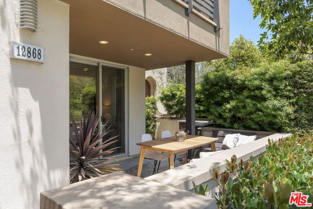 12868 S Seaglass Circle W, Los Angeles, CA 90094