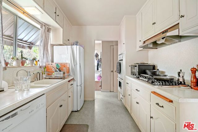 5231 Loleta Avenue, Los Angeles, CA 90041