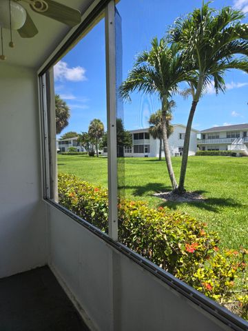 99 Salisbury E, West Palm Beach, FL 33417