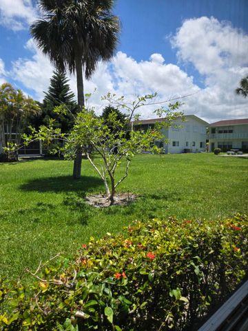 99 Salisbury E, West Palm Beach, FL 33417