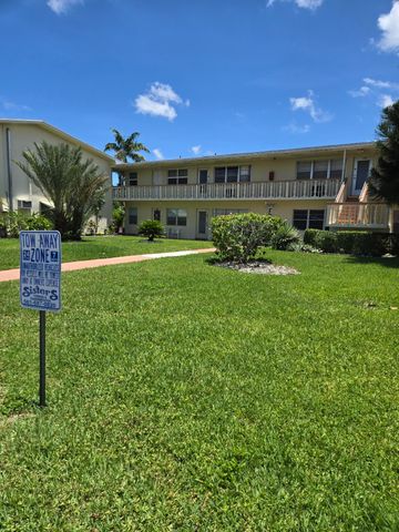99 Salisbury E, West Palm Beach, FL 33417