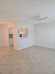 99 Salisbury E, West Palm Beach, FL 33417