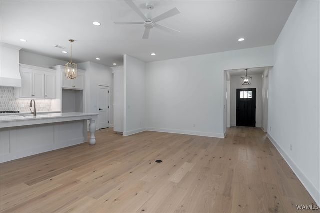 13940 Glenview Drive, Northport, AL 35475