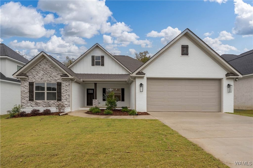 13940 Glenview Drive, Northport, AL 35475