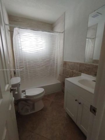 3141 N 73rd Avenue, Hollywood, FL 33024