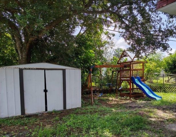 3141 N 73rd Avenue, Hollywood, FL 33024