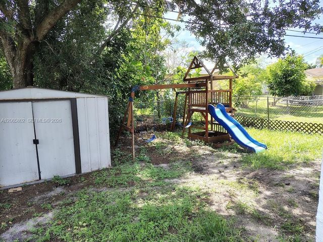 3141 N 73rd Avenue, Hollywood, FL 33024