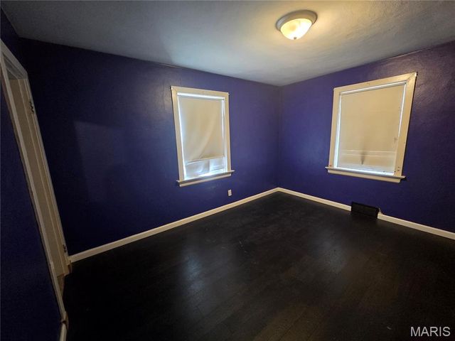 1825 Ashby Road, St Louis, MO 63114