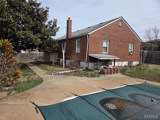 1825 Ashby Road, St Louis, MO 63114