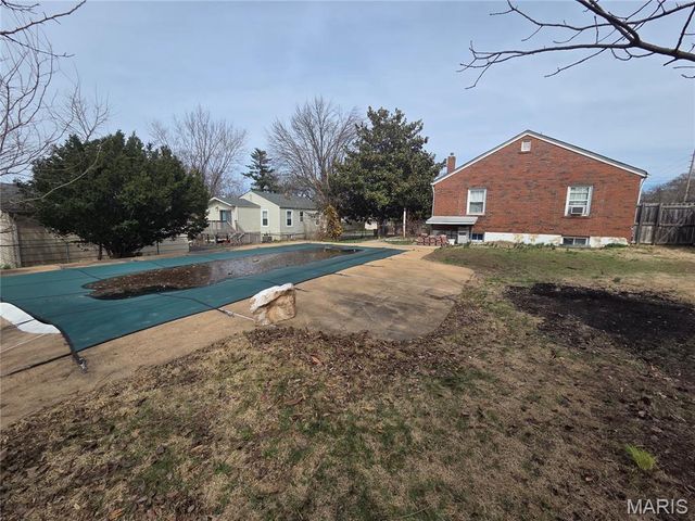 1825 Ashby Road, St Louis, MO 63114