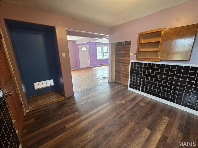 1825 Ashby Road, St Louis, MO 63114