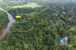 214 County Road 875, West Columbia, TX 77486