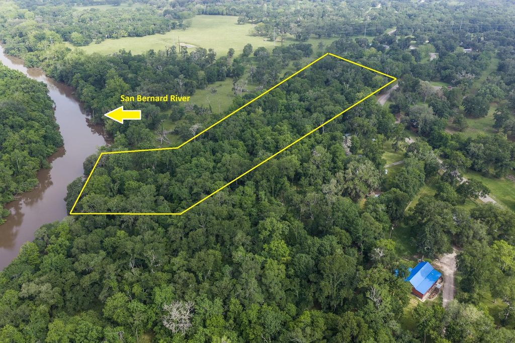 214 County Road 875, West Columbia, TX 77486