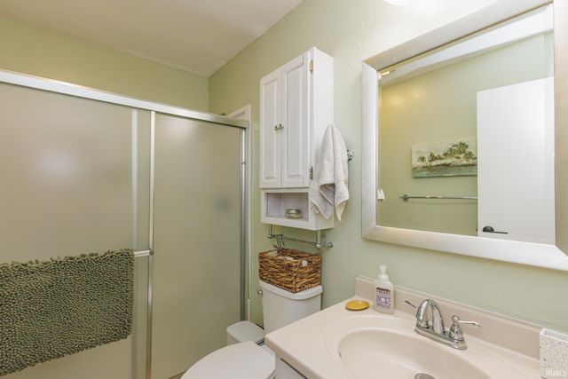 8114 N Santa Barbara Drive, Muncie, IN 47303