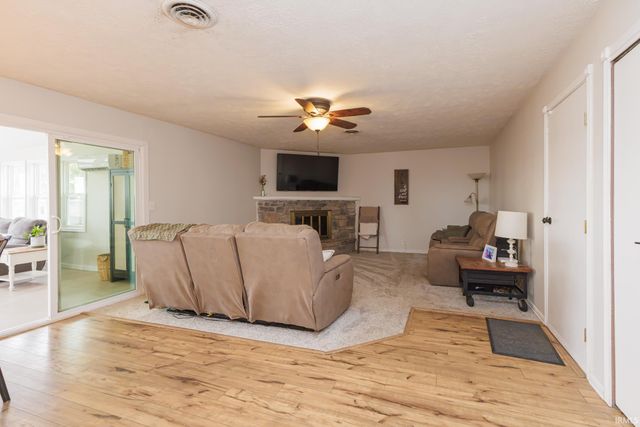 8114 N Santa Barbara Drive, Muncie, IN 47303