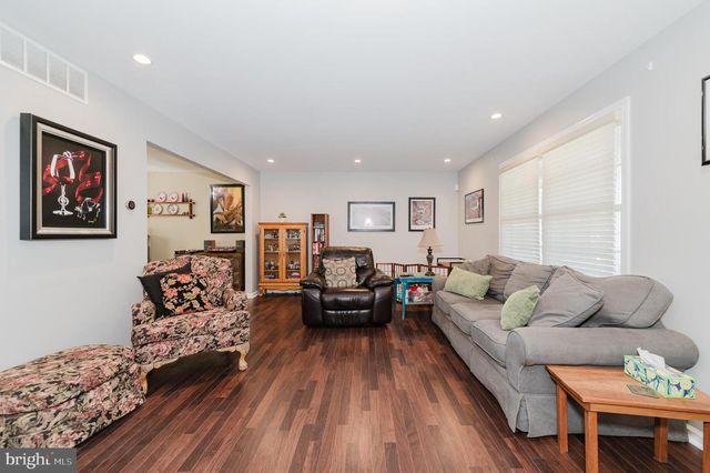 294 LAKEVIEW DR, Hammonton, NJ 08037
