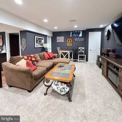 294 LAKEVIEW DR, Hammonton, NJ 08037