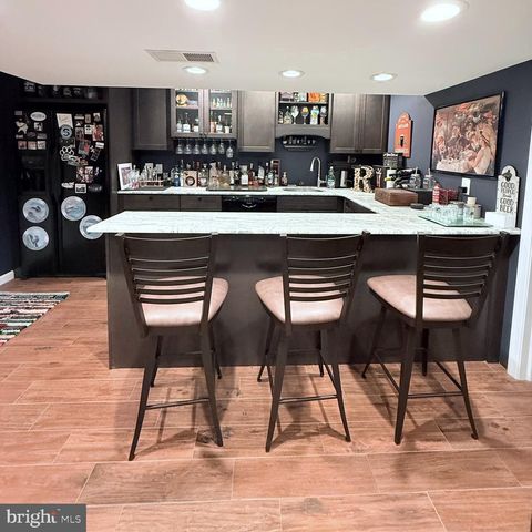 294 LAKEVIEW DR, Hammonton, NJ 08037