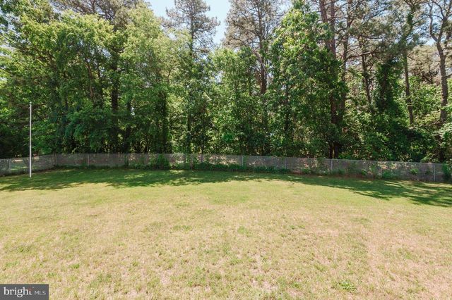 294 LAKEVIEW DR, Hammonton, NJ 08037