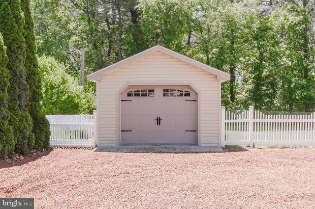 294 LAKEVIEW DR, Hammonton, NJ 08037