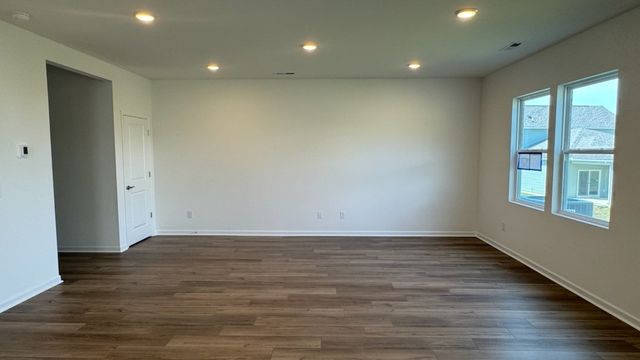 3282 Barrel Oak Pass, Columbia, TN 38401