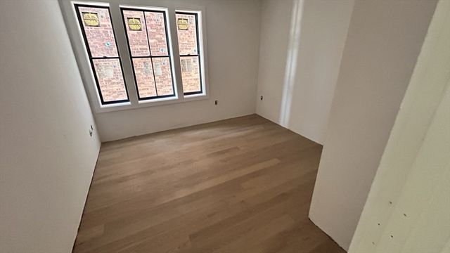 32 Orkney Rd. 1, Boston, MA 02135