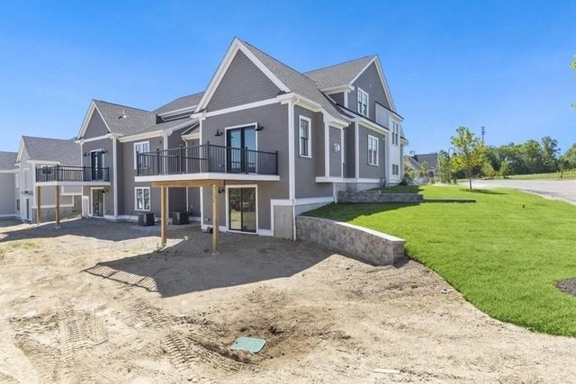 28 Waterville Lane 28, Hopkinton, MA 01748