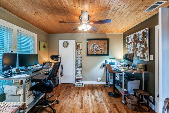 9235 E Lake Highlands Drive, Dallas, TX 75218