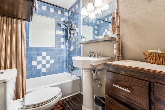 9235 E Lake Highlands Drive, Dallas, TX 75218