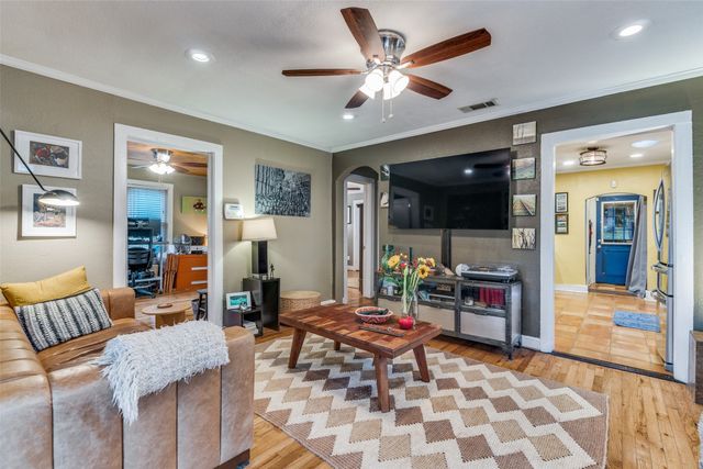 9235 E Lake Highlands Drive, Dallas, TX 75218