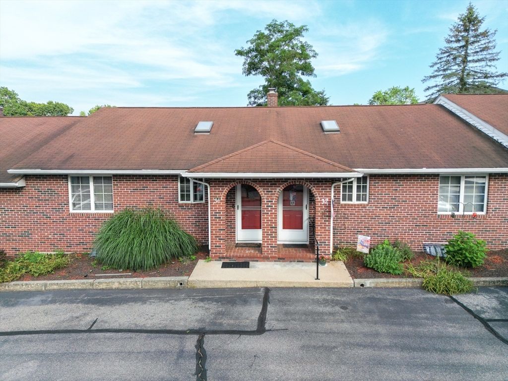 417 Brown St. 31, Attleboro, MA 02703