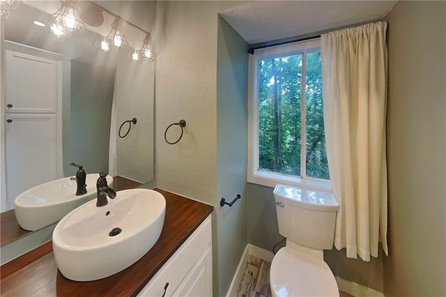 4623 Huntridge Drive NE, Roswell, GA 30075