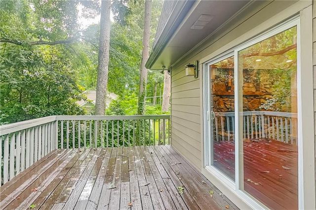 4623 Huntridge Drive NE, Roswell, GA 30075