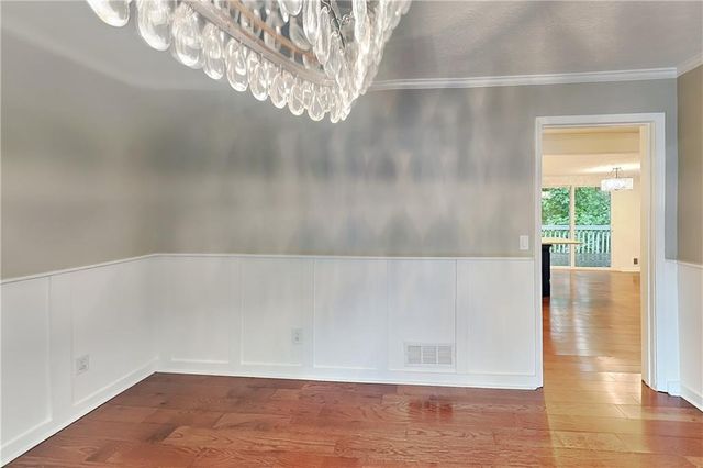 4623 Huntridge Drive NE, Roswell, GA 30075