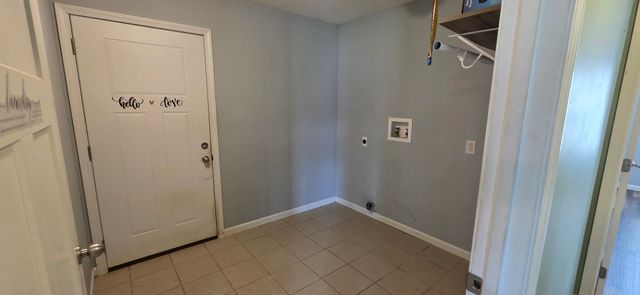 11213 Maggie Drive, Marion, IL 62959