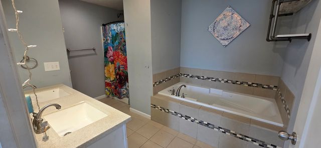 11213 Maggie Drive, Marion, IL 62959