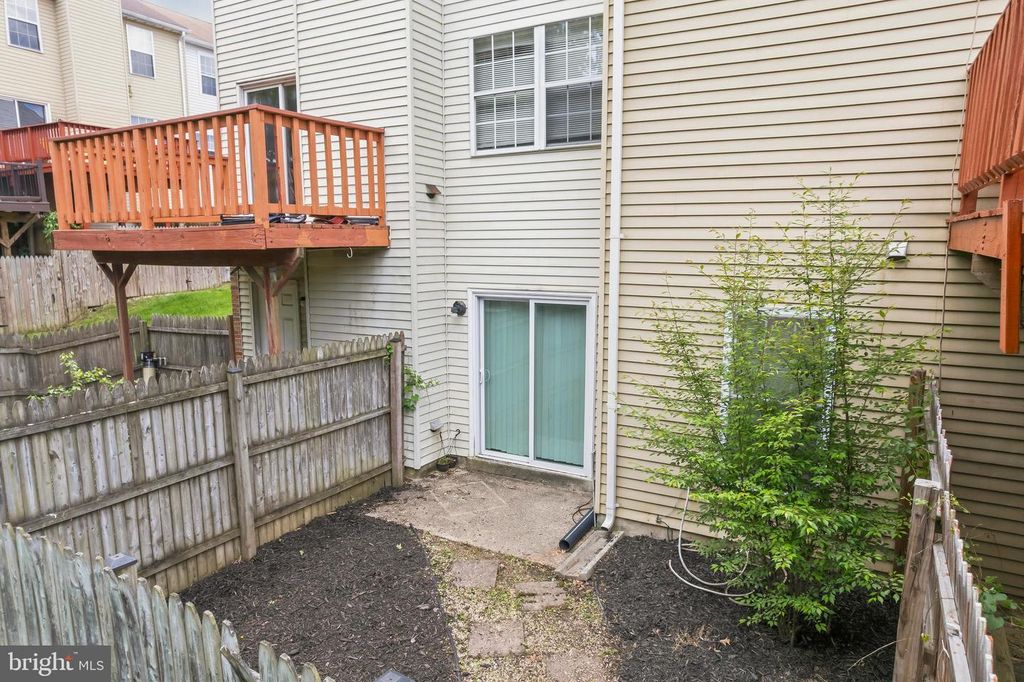 Image 29 of property listing at 14947 CHERRYWOOD DR #4I, Laurel, MD 20707