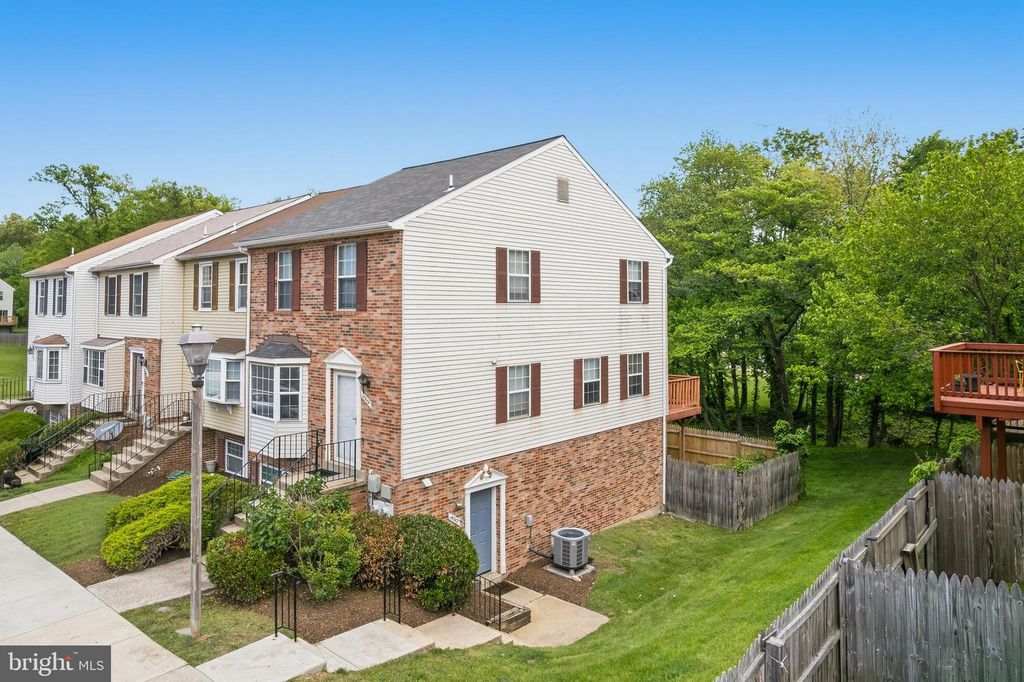 Image 32 of property listing at 14947 CHERRYWOOD DR #4I, Laurel, MD 20707