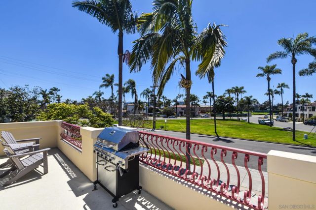 741 Guadalupe Avenue, Coronado, CA 92118