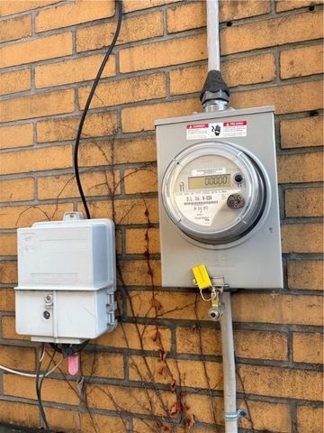 3132 Landis St, Sheraden, PA 15204