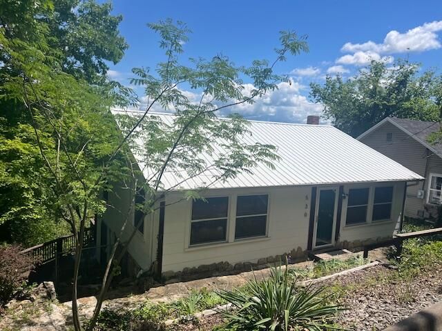 530 Taneycomo Hill Drive, Hollister, MO 65672