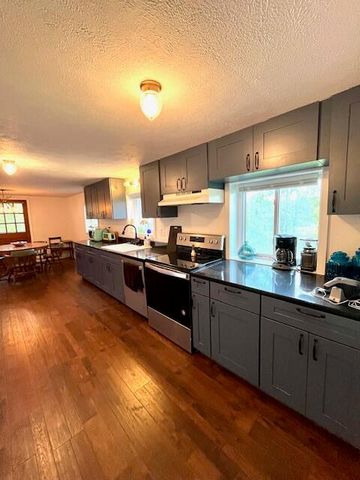 530 Taneycomo Hill Drive, Hollister, MO 65672